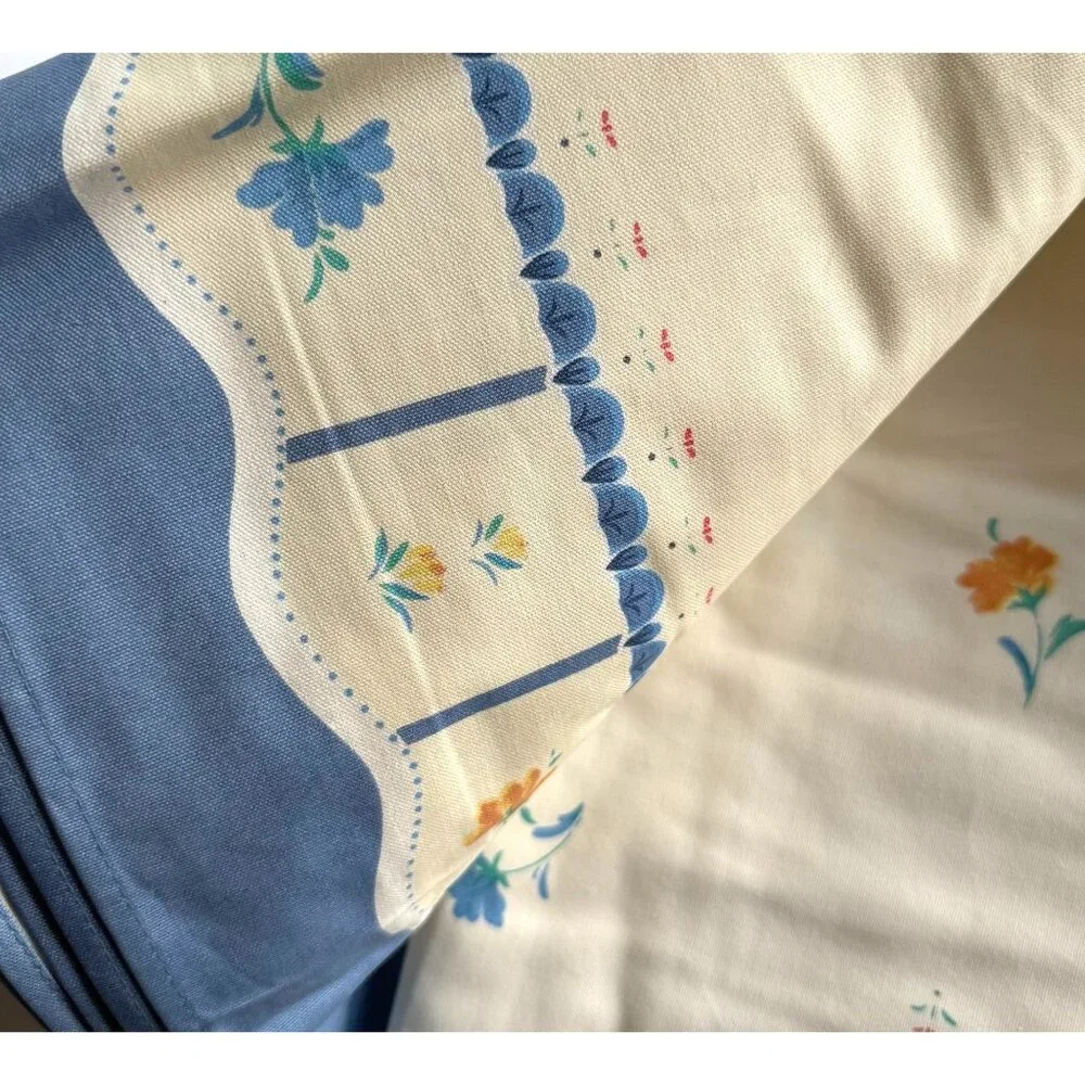 vintage Lenox Provencal Garden blue cream floral tablecloth country farm 80's 12